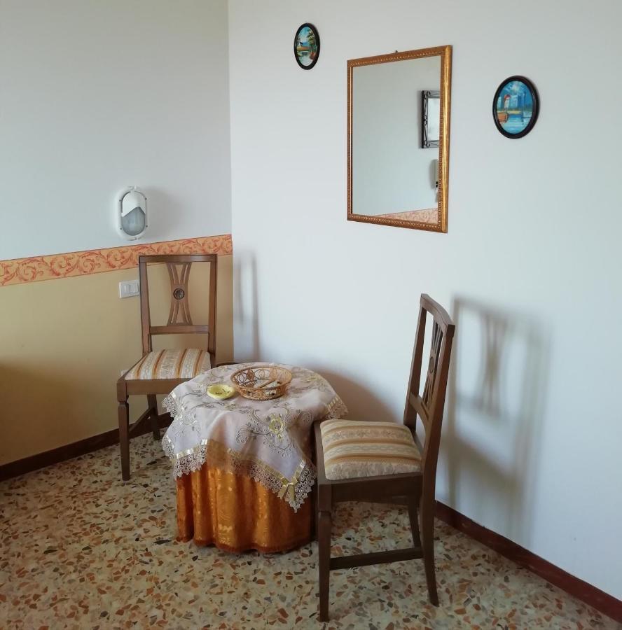Albergo La Torre Radicofani Exterior photo
