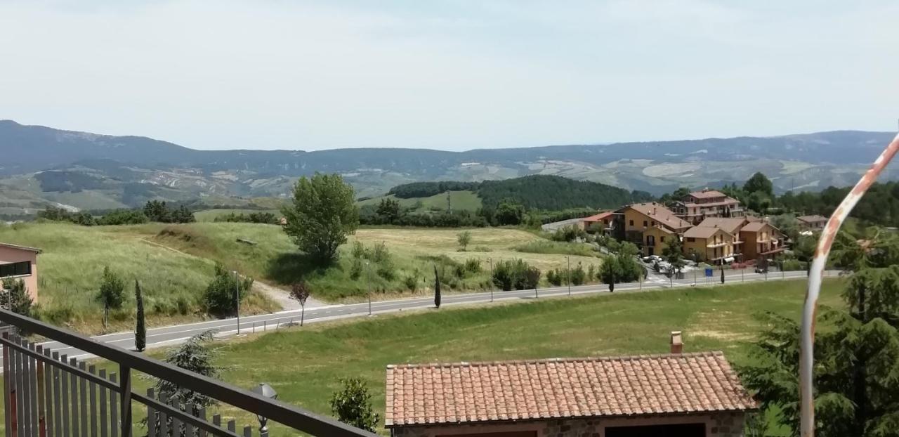 Albergo La Torre Radicofani Exterior photo