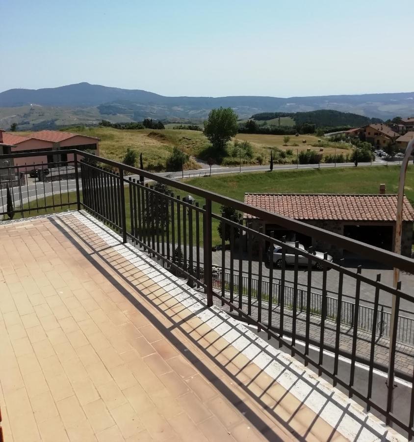 Albergo La Torre Radicofani Exterior photo